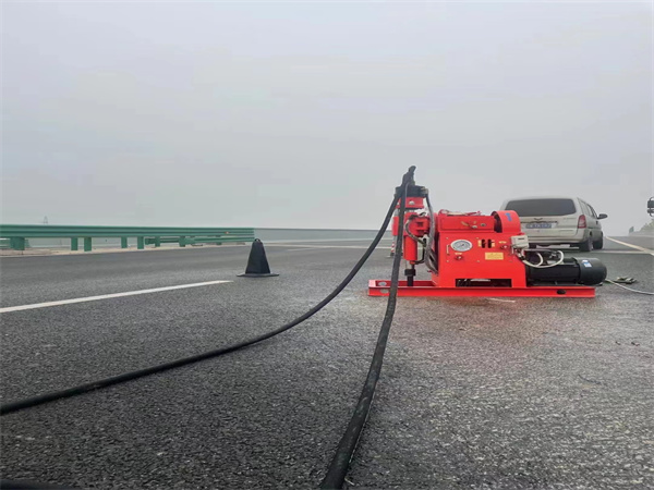 安塞马路路基路面开裂下沉注浆加固灌浆